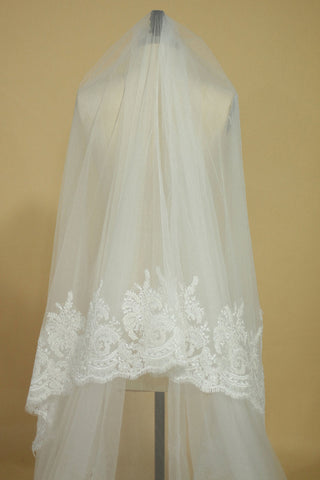 2024 Beautiful One-Tier Wedding Veils Avec Applique