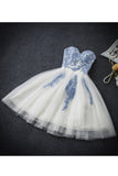 2024 A Line Sweetheart Tulle Avec Applique Robes courtes / Mini Homecoming