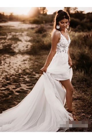 Robes de mariée en dentelle superposées sans manches à encolure en V avec dos nu blanc une ligne robes de mariée