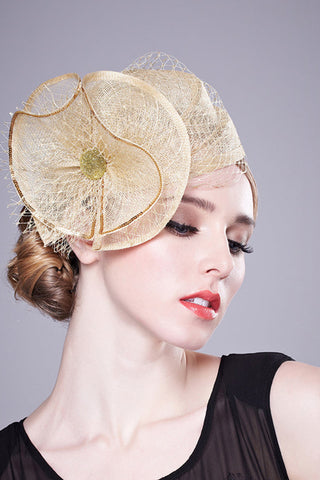 Belle Cambric Ladies Avec Fascinators