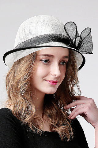 Cambric mignon de dames avec Bow-Knot Bowler / Chapeau cloche