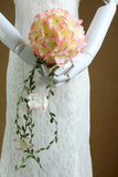 Satin Foam Rose Flower bouquet de mariage avec strass (25 * 20cm)