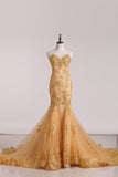 2024 Tulle sweetheart Mermaid / Trompette With Gold Applique Et Perles robes de soirée