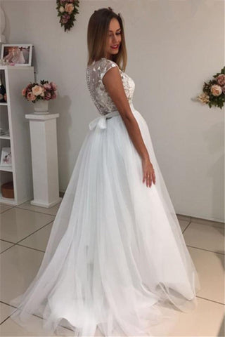 2024 Scoop A Line Robes de mariée Tulle With Applique Sweep Train