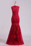 2024 Rouge bretelles des robes de bal Tulle Avec balayage train Applique