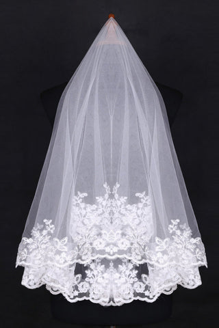 Deux-Tier Finger-Tip robes de mariée avec Applique