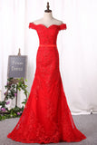 2024 Robe de soirée rouge de sirène sur l&#39;épaule Tulle avec un bouton couvert d&#39;appliques