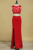 2024 Red Two-Piece Scoop gaine avec des perles et des perles Spandex Robes de bal