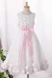 2024 Scoop A Line Lace Flower Girl Dresses Longueur du genou