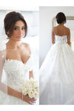 Robe boule tulle appliques sweetheart sans manches balayage / pinceau train robes de mariée