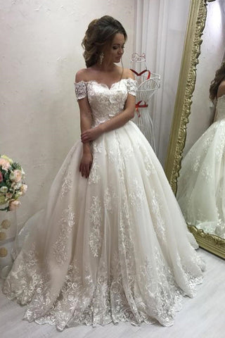 2024 de l&#39;épaule une ligne de robes de mariée en tulle avec Applique Court Train