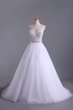 2024 robes de mariée robe de bal avec des perles Tulle Et Sash