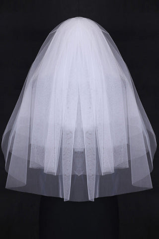 Six Tier-Finger-Tip robes de mariée avec Edge Cut