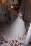 2024 manches 3/4 des robes de mariée robe de bal Tulle Avec balayage train Applique