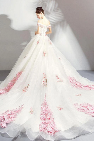 Unique hors de l&#39;épaule robe de mariée en tulle avec des fleurs roses, robe de mariée robe de bal