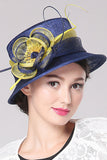 Cambric Attractive Ladies Avec Bowler / Chapeau cloche