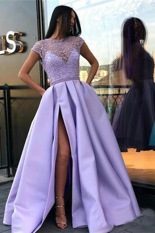 Robe de bal longue lilas avec perle fendue voir à travers la robe de bal