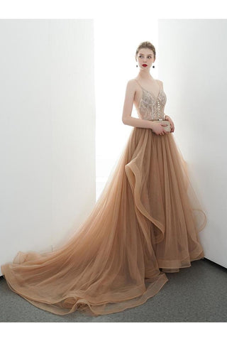 Une ligne de bretelles spaghetti robes de tulle longues appliques de bal robe de soirée