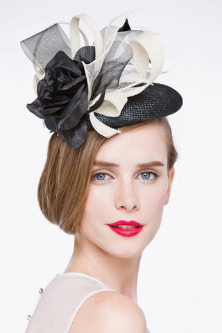 Jolie Cambric Ladies Avec Fascinators