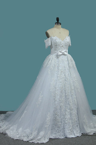 2024 Tulle Off The Robes de mariée épaule avec appliques et perles